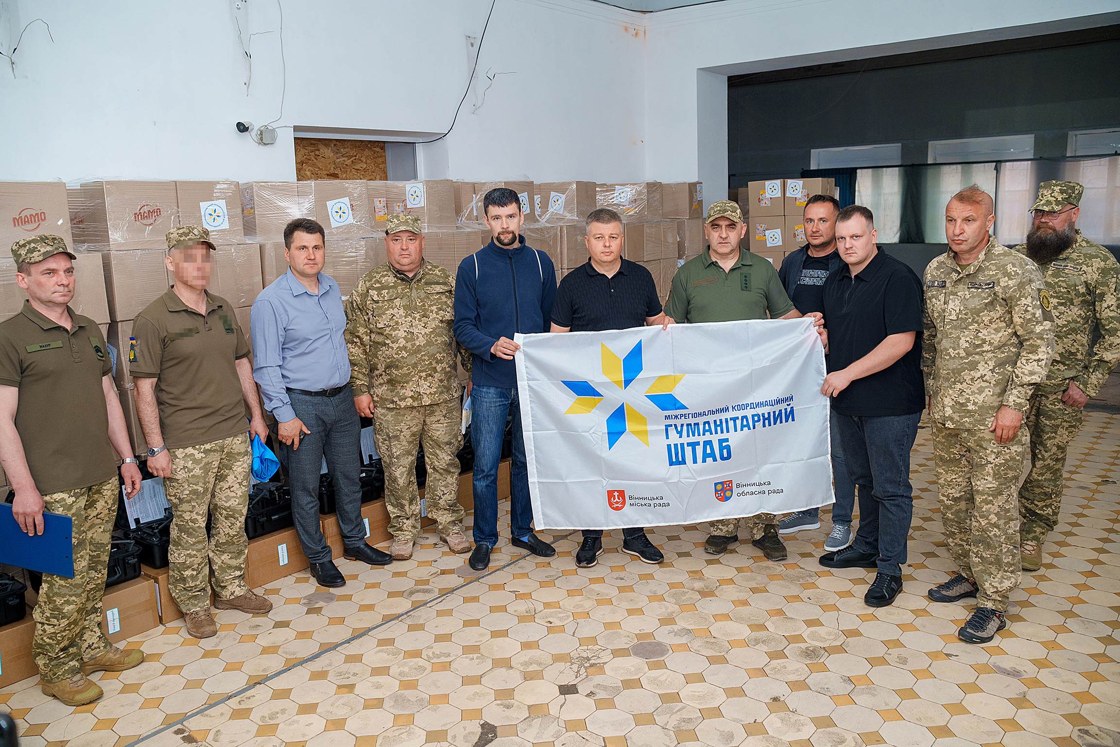 20 «мавіків» та 20 тисяч сухих душів: Вінницька міська рада, Вінницька громада та Міжрегіональний координаційний гуманітарний штаб передали допомогу для трьох військових частин 
