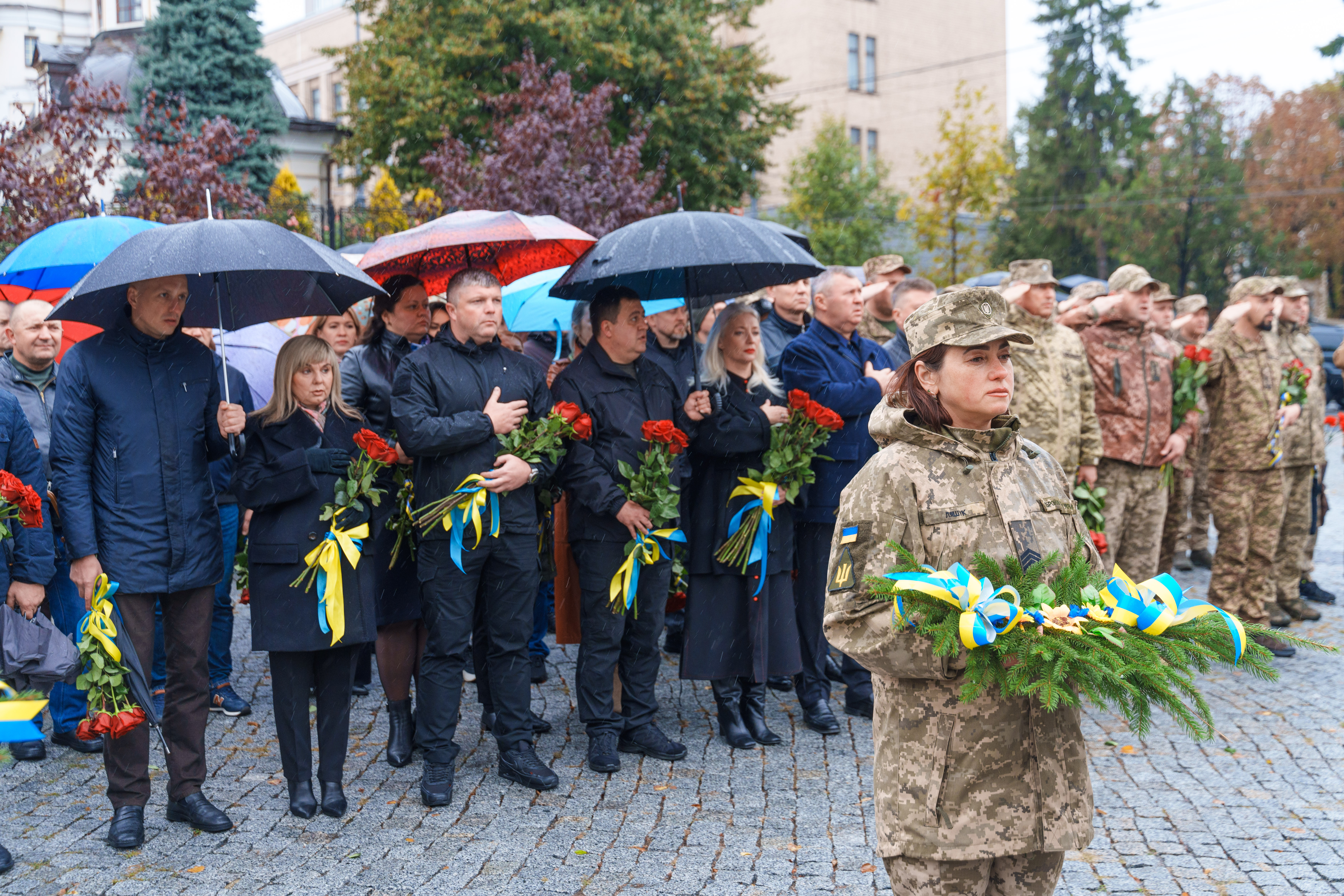 У День захисників і захисниць України вінничани вшанували пам’ять полеглих воїнів